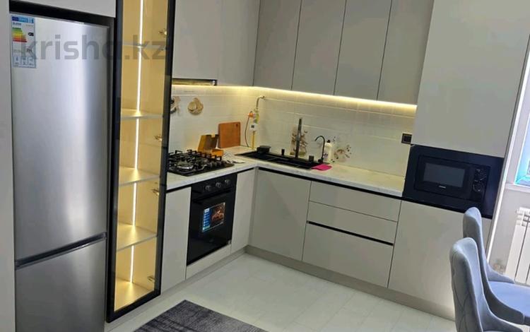 1-комнатная квартира · 40 м² · 8/8 этаж, Микрорайон 4 61/1 за 250 000 ₸ в Конаеве — фото 2