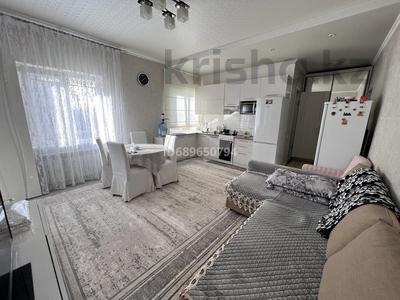 2-комнатная квартира, 43 м², 3/6 этаж, мкр Кокжиек за 28 млн 〒 в Алматы, Жетысуский р-н
