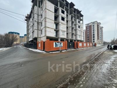 3-комнатная квартира, 118.5 м², 9/10 этаж, Шарипова 28 за ~ 49.8 млн 〒 в Атырау