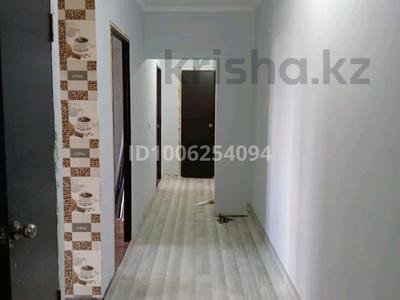 3-комнатная квартира · 76 м² · 9/9 этаж, 10 микрорайон 5 за 14.5 млн 〒 в Аксае