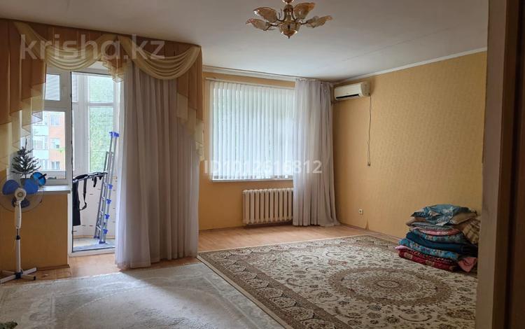 2-комнатная квартира · 71.3 м² · 3/6 этаж, Молдагулова за 23 млн ₸ в Уральске — фото 2