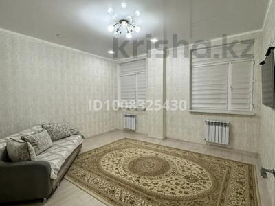 2-комнатная квартира · 70 м² · 3/9 этаж, 31-й мкр, 31-ш/а. 11 — Үй жайық базар, хазар базар, сары базар ортасында тұр. Жан жағында Prestige, мектеп, балабақша, Yessenov университеті, ақ базар бәрі бар, бәрі жақын орналасқан. за 200 000 〒 в Актау