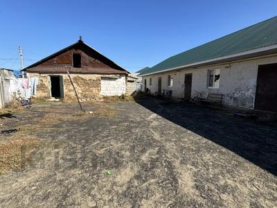 Отдельный дом · 6 комнат · 255.4 м² · 12.5 сот., мкр. Зачаганск пгт 5 за 35 млн 〒 в Уральске