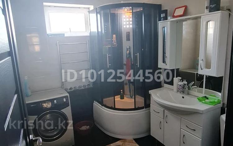 3-комнатная квартира · 60 м² · 4/4 этаж, Аль фара би 18 — Шардара мектебі за 7 млн ₸ — фото 16