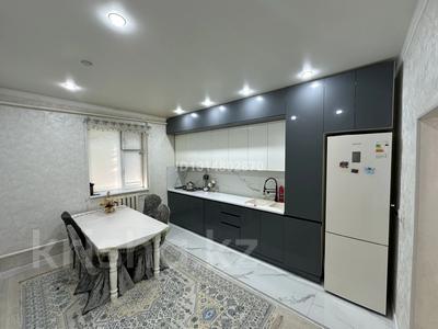 Отдельный дом · 5 комнат · 200 м² · 40.25 сот., Ер Төлеп 38 за 32 млн ₸ в Жанаозен