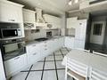 2-комнатная квартира · 81 м² · 6/9 этаж, Кабанбай батыра 51 за 115 млн ₸ в Алматы, Медеуский р-н