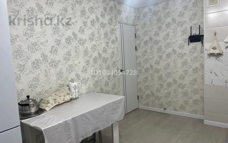 3-комнатная квартира · 68 м² · 7/9 этаж, мкр 12 28 — Сзади Сити Шопинга за 25 млн ₸ в Актобе — фото 3