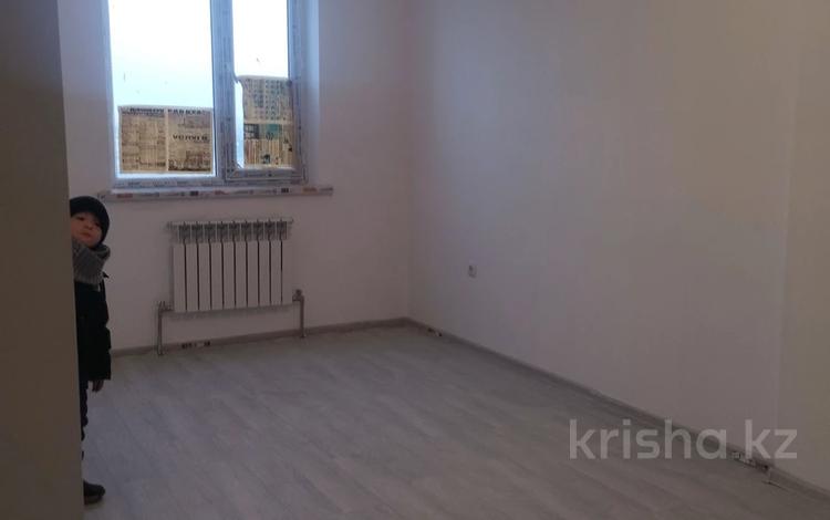 2-бөлмелі пәтер · 58 м² · 4/5 қабат, Восточный микрорайон, бағасы: 23.2 млн ₸ в Талдыкоргане, мкр военный городок Жулдыз — фото 2