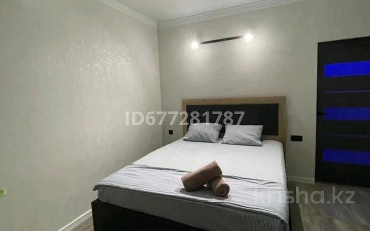 1-бөлмелі пәтер · 65 м² · 1/2 қабат, Старый город, Айтеке би 110 — Конаева, бағасы: 12 000 ₸ в Актобе — фото 2