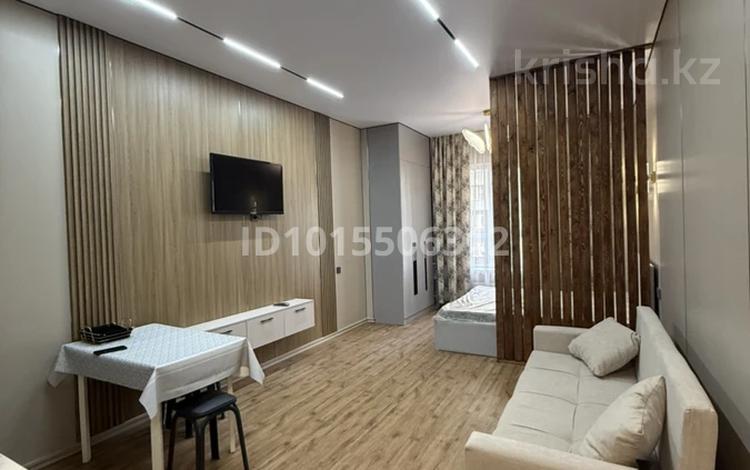 1-комнатная квартира · 35 м² · 3/12 этаж, мкр Акбулак, Момышулы 91 за 250 000 ₸ в Алматы, Алатауский р-н — фото 2