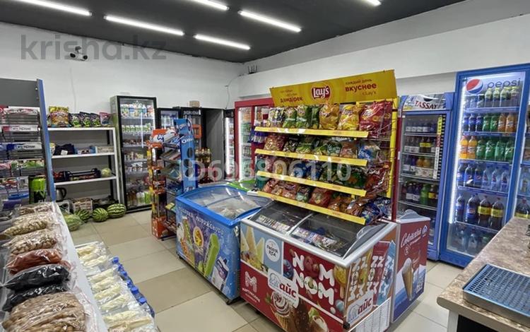 Магазины и бутики · 92 м² за 16 млн ₸ в Актобе, мкр. Алтын орда — фото 2
