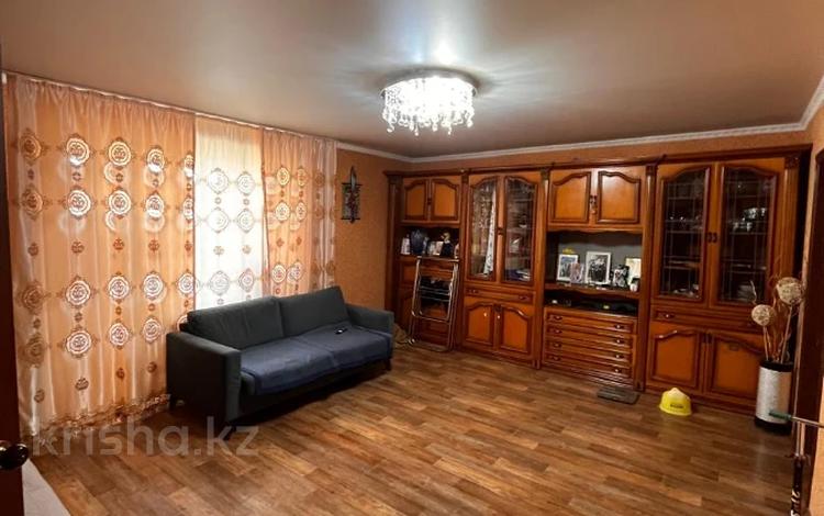 3-комнатная квартира, 70 м², 4/5 этаж, Лермонтова 82 за 22.5 млн 〒 в Павлодаре — фото 2