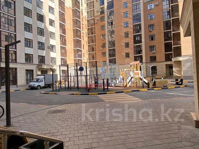 3-бөлмелі пәтер · 104 м² · 9/10 қабат, Гүлдер 3 ш/а., микрорайон Гульдер-1 3а — Степной, бағасы: 38.5 млн ₸ в Караганде, Казыбек би р-н