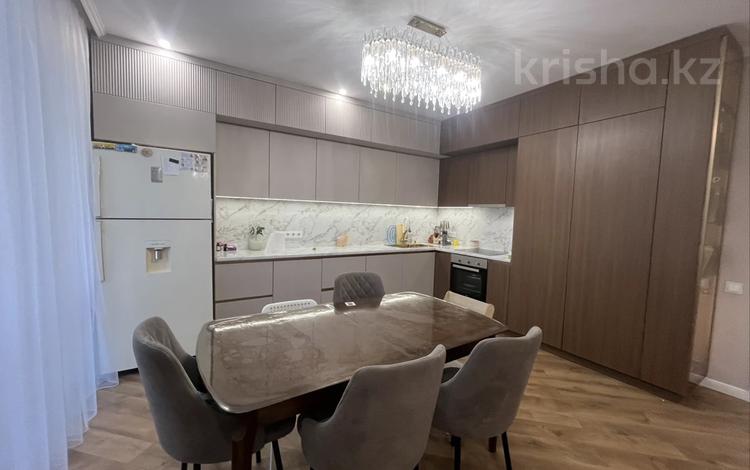 3-комнатная квартира · 104 м² · 4/5 этаж, мкр Юго-Восток, мкр Степной 2 14/15 за 51 млн ₸ в Караганде, Казыбек би р-н — фото 2