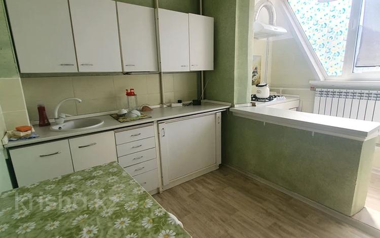 3-комнатная квартира · 70 м² · 6/9 этаж, Прокофьева 51 — Толе би за 300 000 ₸ в Алматы, Алмалинский р-н — фото 2