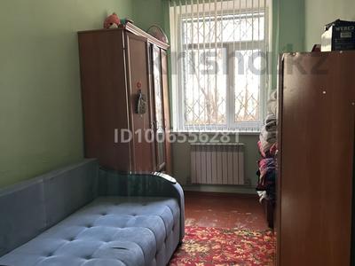 2-бөлмелі пәтер · 55 м² · 1/2 қабат, Төлеби 340а — Дарын мектебі және Азад аптекасының ортасында, бағасы: 13.5 млн 〒 в Ленгере