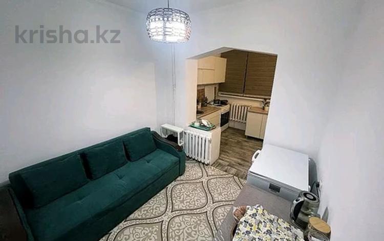1-бөлмелі пәтер · 46 м² · 2/5 қабат, Есенберлина 2 — Стадион, Центркредитбанк, бағасы: 12 млн ₸ в Жезказгане — фото 2