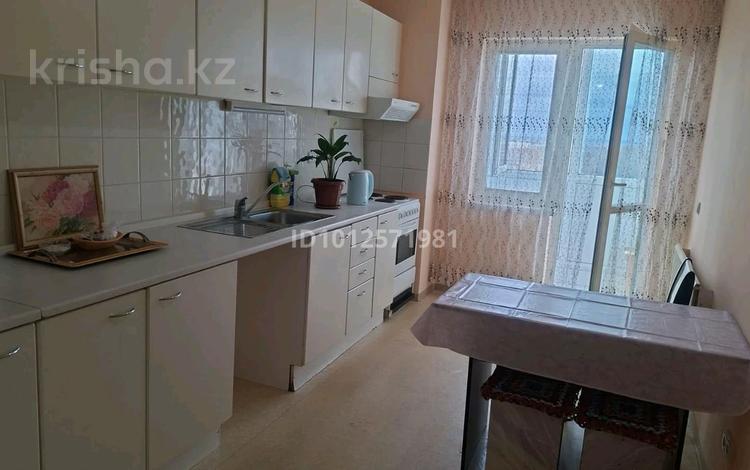 2-комнатная квартира · 72 м² · 22/25 этаж, Богенбай батыра за 300 000 ₸ в Астане, Сарыарка р-н — фото 2