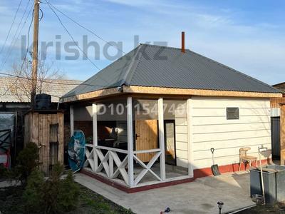 Отдельный дом · 3 комнаты · 50 м² · 6 сот., Жаксылык Ушкемпиров 31 — Шакарима за 33 млн ₸ в Усть-Каменогорске