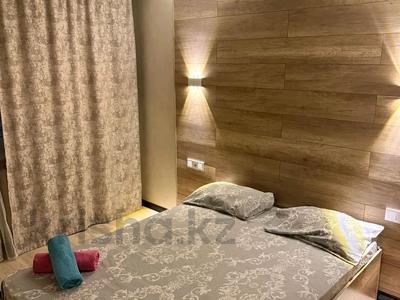 Аренда квартир по часам в Алматы: 1-комнатная квартира · 21 м² · 1/4 этаж · по часам, мкр №5 23 — Абая Правда за 1 500 〒 1-комнатная квартира · 21 м² · 1/4 этаж · по часам, мкр №5 23 — Абая Правда за 1 500 〒 в Алматы, Ауэзовский р-н