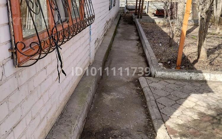 Жеке үй · 4 бөлме · 140 м² · 10 сот., Пер.Есильский 13 — Ташенова, бағасы: 550 000 ₸ в Астане, р-н Байконур — фото 2