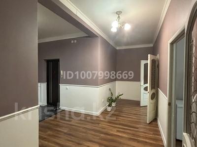 4-комнатная квартира · 160 м² · 5/5 этаж, мкр Болашак за 40 млн 〒 в Актобе