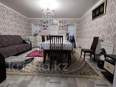 Отдельный дом · 3 комнаты · 100 м² · 4 сот., Авиационная 44 — Пересечение ул Орынбор за 15 млн ₸ в Актобе, мкр Гормолзавод