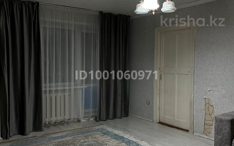 2-бөлмелі пәтер · 65 м² · 2/3 қабат, Сатпаева 70 — Орион остановка, бағасы: 9 млн ₸ в Жезказгане — фото 2