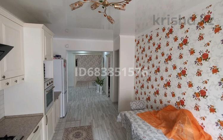 4-комнатная квартира · 112.8 м² · 4/6 этаж, 35-мкр 30 за 31.5 млн ₸ в Актау — фото 2