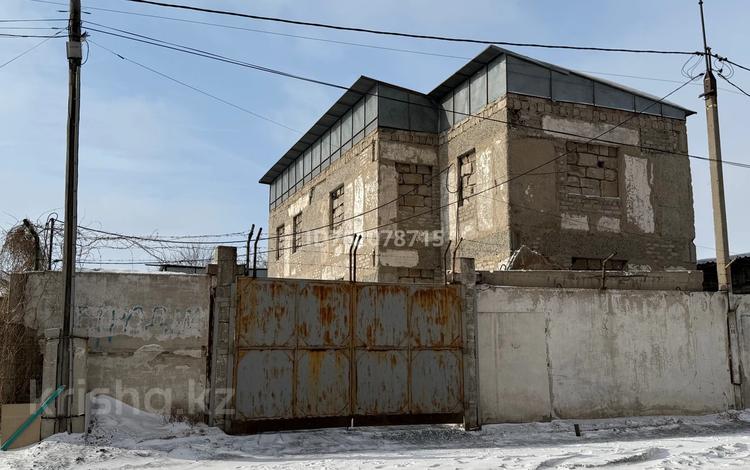 Отдельный дом · 16 комнат · 370 м² · 7 сот., Исы байзакова 136 — Исы байзакова Исиналиева за 95 млн ₸ в Павлодаре — фото 2
