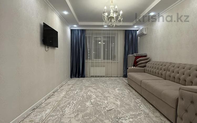 2-бөлмелі пәтер · 60 м² · 4/5 қабат, Алтын орда ш/а., Алии Молдагуловой 57Д — Гипермаркет Дина, бағасы: 32 млн ₸ в Актобе, мкр. Алтын орда — фото 2