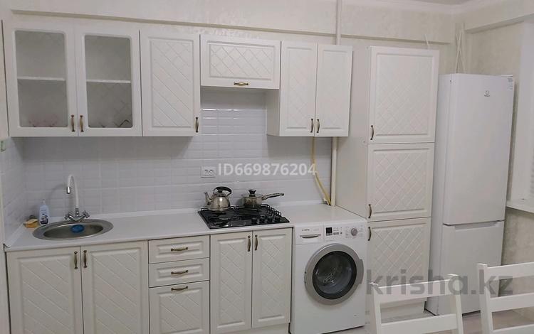 1-комнатная квартира · 47 м² · 7/10 этаж, 17-й мкр 84 за 200 000 ₸ в Актау — фото 3