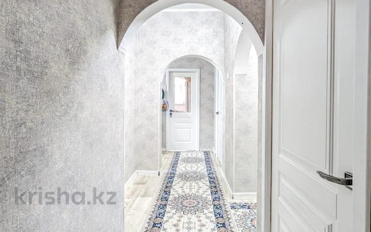 3-комнатная квартира · 72 м² · 3/9 этаж, мкр Аксай-4 6 за 45 млн ₸ в Алматы, Ауэзовский р-н — фото 2