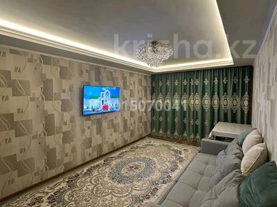 3-комнатная квартира · 62 м² · 4/5 этаж, Майкудук, Майкудук, 17й микрорайон 57 за 15.7 млн ₸ в Караганде, Алихана Бокейханова р-н