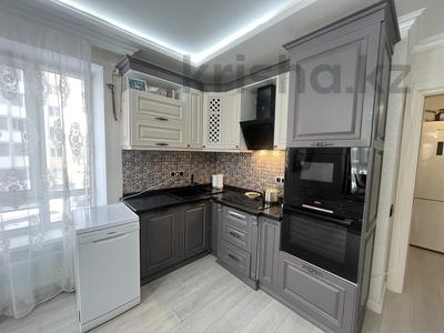 3-комнатная квартира, 75 м², 2/10 этаж, шахтеров 23/7 за 38.9 млн 〒 в Караганде, Казыбек би р-н