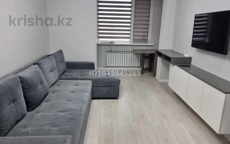 1-бөлмелі пәтер · 33 м² · 7/10 қабат, Карасай батыра 326 — Карасай батыра, бағасы: 270 000 ₸ в Алматы, Алмалинский р-н — фото 2