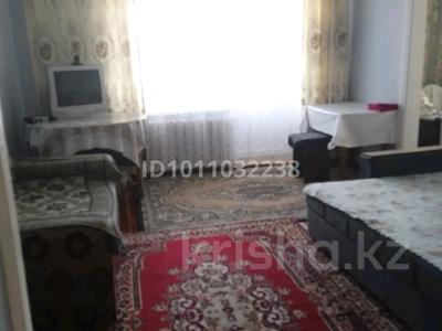 3-комнатная квартира · 61.4 м² · 1/5 этаж, 2-й микрорайон 2 за 8 млн ₸ в Абай обл.