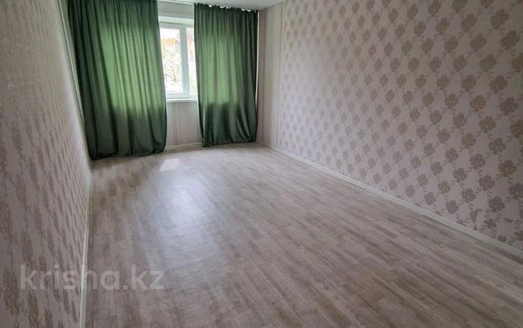 2-комнатная квартира, 48 м², 4/5 этаж, Айманова 46 за 14.3 млн 〒 в Павлодаре — фото 2