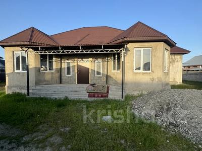 Отдельный дом · 4 комнаты · 140 м² · 10 сот., Салтанат 49 за 33 млн 〒 в Талдыкоргане, мкр военный городок Жулдыз