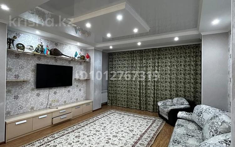 4-комнатная квартира · 140 м² · 2/10 этаж, Пр. Алии Молдагуловой 58/8 58 — Напротив района Алтын Орда (Батыс2) гипермаркет Дина за 53 млн ₸ в Актобе — фото 2