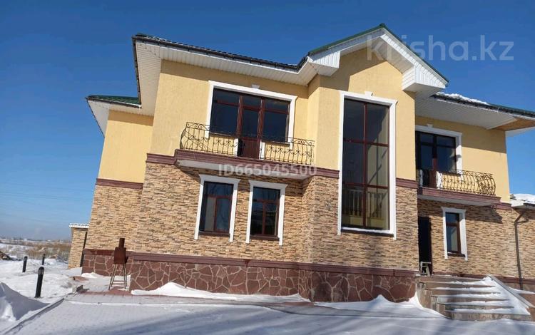 Отдельный дом • 6 комнат • 770 м² • 50 сот., Айголек 9 за 700 млн 〒 в Астане, Алматы р-н — фото 3