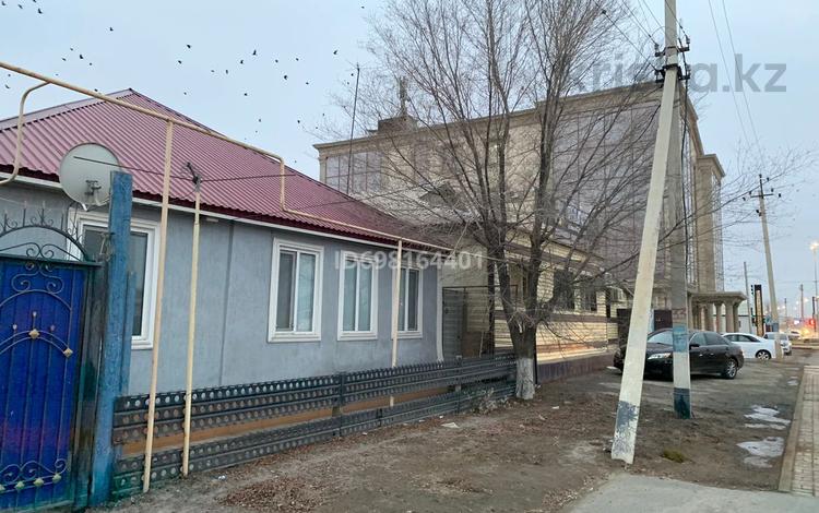 Отдельный дом · 5 комнат · 280 м² · 6 сот., Проспект Султана Бейбарыса 233 — Тайманова-Алиева за 20 млн ₸ в Атырау — фото 2