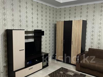 1-комнатная квартира · 56 м² · 1/15 этаж, Толе би 273/5 за 260 000 ₸ в Алматы, Алмалинский р-н