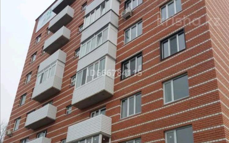 3-бөлмелі пәтер · 80 м² · 3/8 қабат, улица Ихсанова 44в, бағасы: 250 000 ₸ в Уральске — фото 21