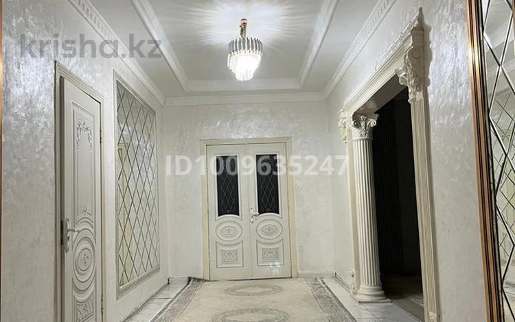 Отдельный дом · 7 комнат · 300 м² · 14 сот., Махамбет 13г — Махамбет пен оспанов тың қиылысы ровд жақ за 60 млн 〒 в Жетысае — фото 2