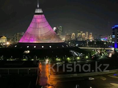 2-комнатная квартира · 70 м² · 10/12 этаж, Толе би 50 — За Хан Шатыр за 400 000 ₸ в Астане, Нура р-н