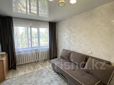 2-комнатная квартира · 44.4 м² · 1/5 этаж, Бурова 12 за 18.5 млн ₸ в Усть-Каменогорске