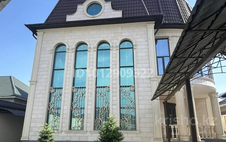 Отдельный дом · 6 комнат · 380 м² · 8 сот., мкр Самал-2 за 260 млн ₸ в Шымкенте, Абайский р-н — фото 2