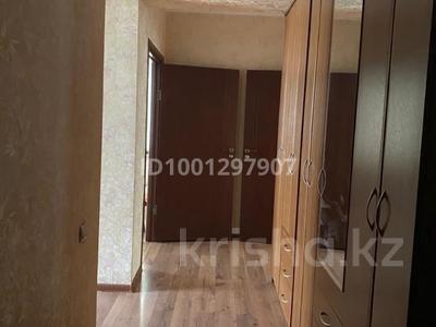 2-комнатная квартира · 75 м² · 4/9 этаж, Микрорайон Алтын Ауыл 6 за 230 000 〒 в Каскелене