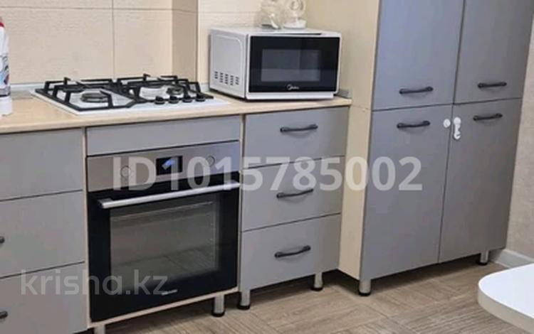 2-бөлмелі пәтер · 84 м² · 3/5 қабат, Алтын орда ш/а., Мкр Батыс-2, жилой массив Юго-Запад 17А, бағасы: 220 000 ₸ в Актобе, мкр. Алтын орда — фото 2